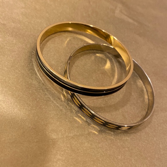 Vintage Monet black enamel gold tone bangle bracelet set